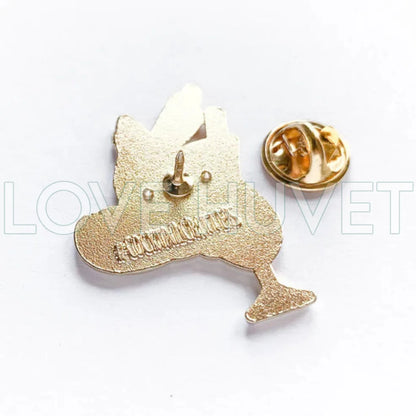 Parakeet Colada Pin | Love Huvet