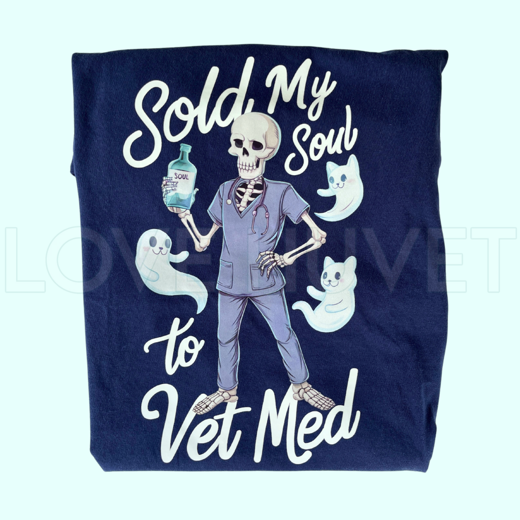 Sold My Soul to Vet Med T-shirt | Love Huvet